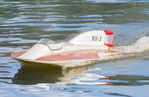 RX-3 Hydroplane RTR – Image 5
