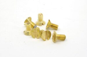 Vis à tête fraisée (TF), fendue laiton M3 x 10mm